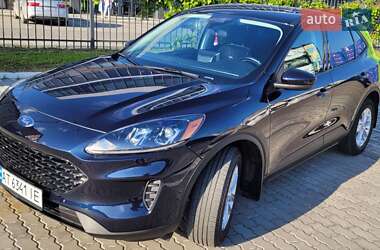 Внедорожник / Кроссовер Ford Escape 2021 в 