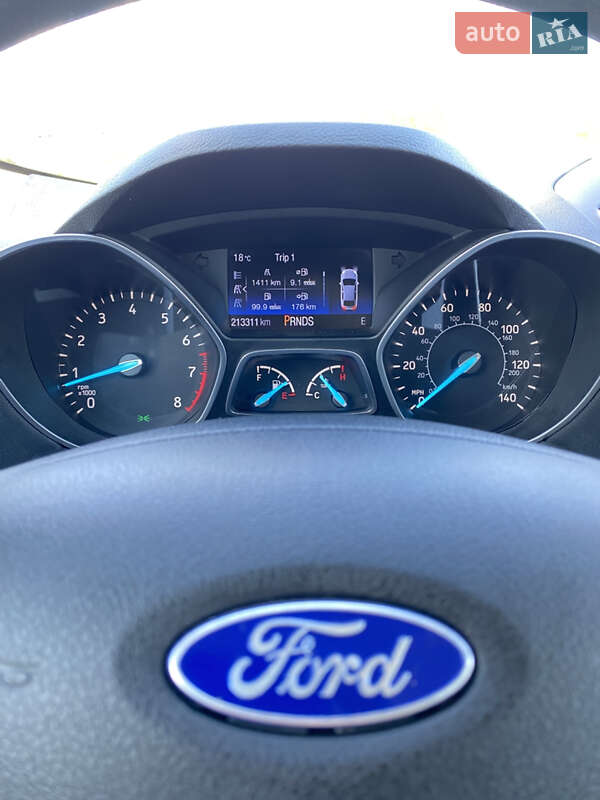 Внедорожник / Кроссовер Ford Escape 2017 в Ровно