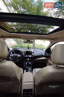 Внедорожник / Кроссовер Ford Escape 2014 в 