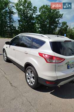 Внедорожник / Кроссовер Ford Escape 2014 в 