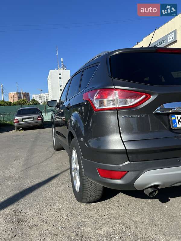 Позашляховик / Кросовер Ford Escape 2015 в Одесі
