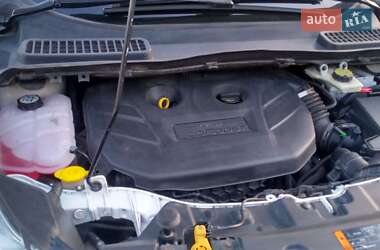Внедорожник / Кроссовер Ford Escape 2013 в 