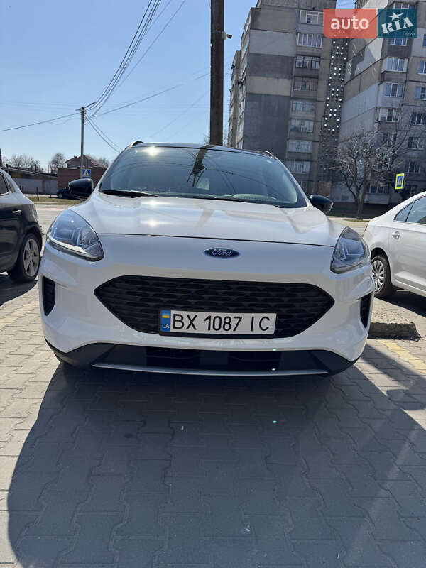 Внедорожник / Кроссовер Ford Escape 2020 в Хмельницком