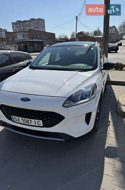 Позашляховик / Кросовер Ford Escape 2020 в Хмельницькому