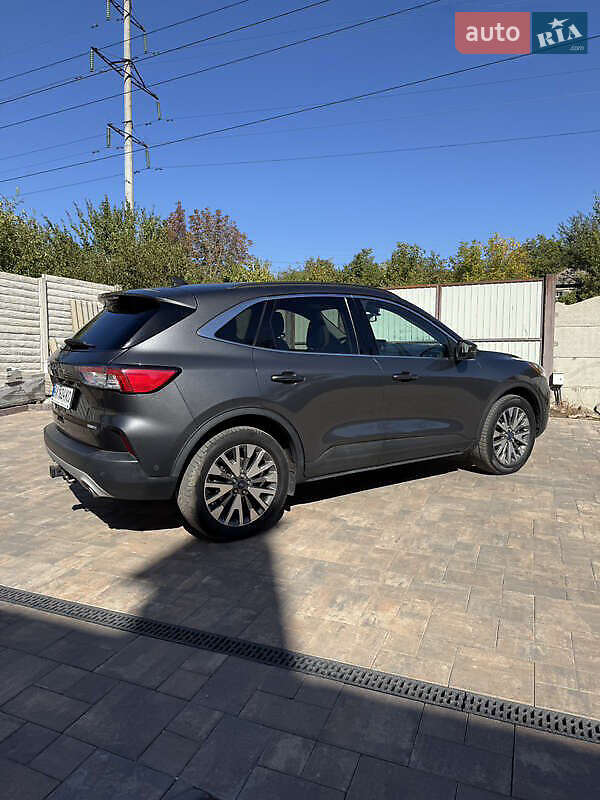 Внедорожник / Кроссовер Ford Escape 2020 в Киеве