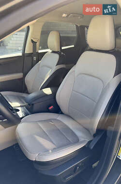 Внедорожник / Кроссовер Ford Escape 2020 в 