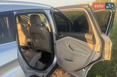 Внедорожник / Кроссовер Ford Escape 2014 в 
