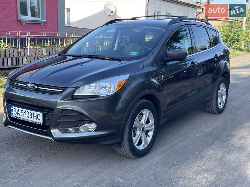 Внедорожник / Кроссовер Ford Escape 2016 в Гайвороне