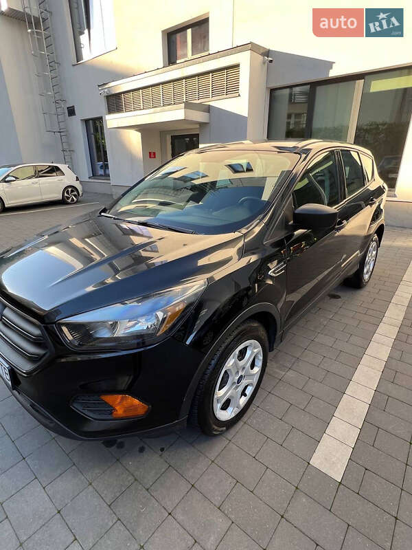 Позашляховик / Кросовер Ford Escape 2018 в Львові