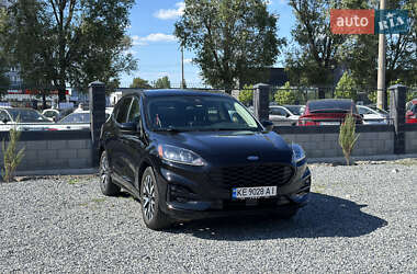 Внедорожник / Кроссовер Ford Escape 2020 в 
