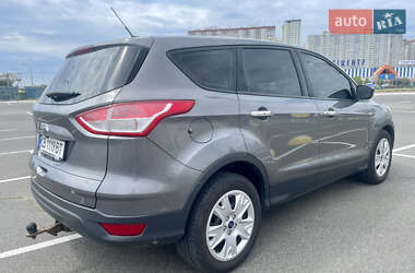 Внедорожник / Кроссовер Ford Escape 2014 в 