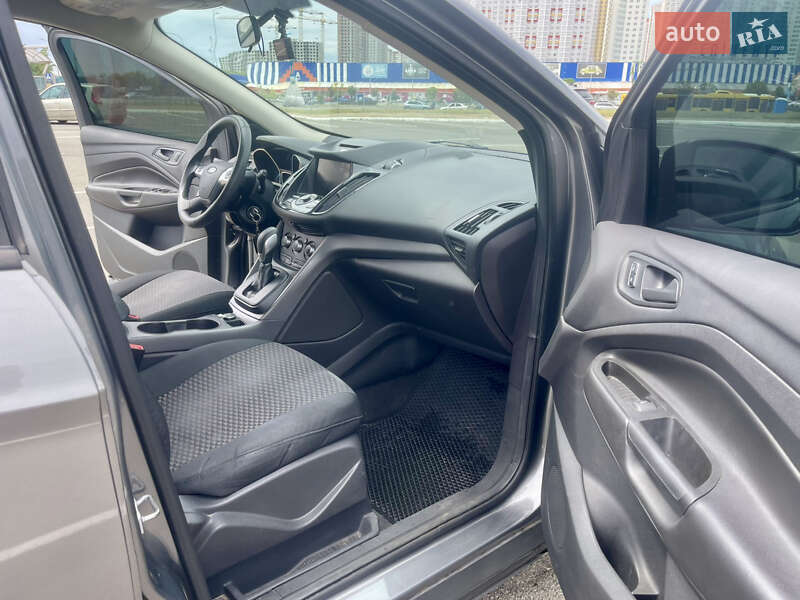 Внедорожник / Кроссовер Ford Escape 2014 в Чернигове