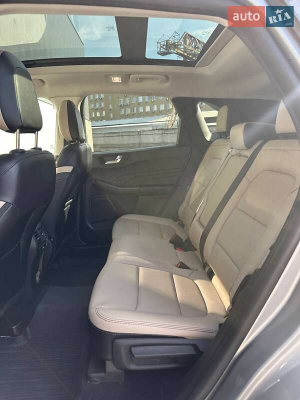 Позашляховик / Кросовер Ford Escape 2022 в Києві