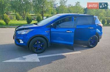 Внедорожник / Кроссовер Ford Escape 2017 в Хмельнике