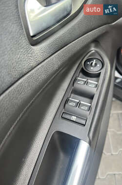 Внедорожник / Кроссовер Ford Escape 2013 в 