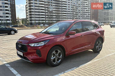 Позашляховик / Кросовер Ford Escape 2024 в 
