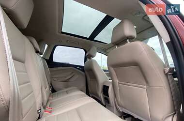 Позашляховик / Кросовер Ford Escape 2014 в 