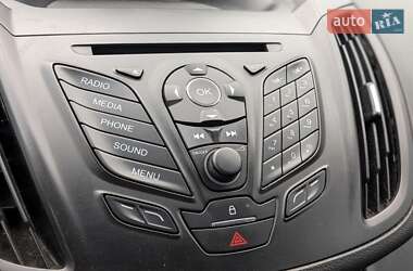 Внедорожник / Кроссовер Ford Escape 2015 в 