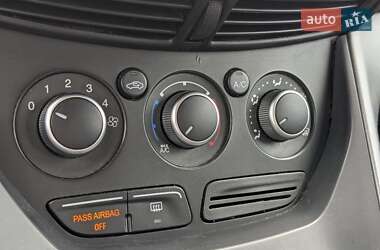 Внедорожник / Кроссовер Ford Escape 2015 в 