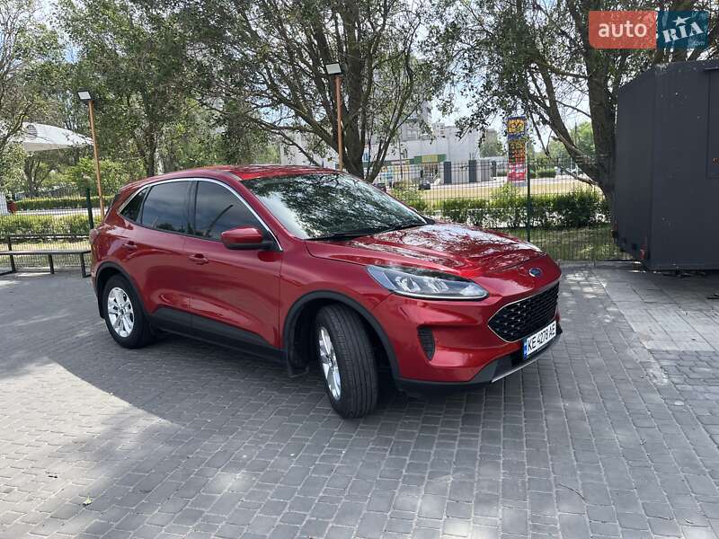 Внедорожник / Кроссовер Ford Escape 2020 в Каменском