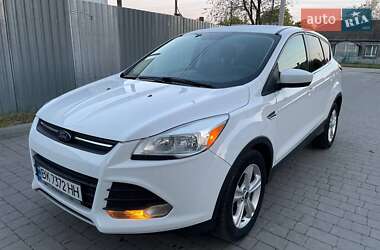 Позашляховик / Кросовер Ford Escape 2015 в 