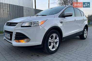 Позашляховик / Кросовер Ford Escape 2015 в 