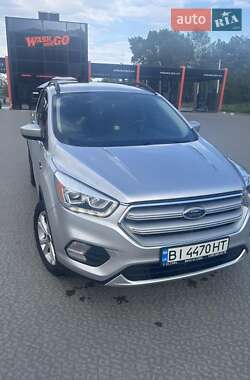 Внедорожник / Кроссовер Ford Escape 2019 в 
