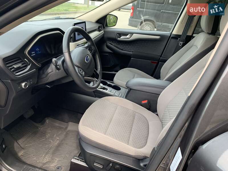 Внедорожник / Кроссовер Ford Escape 2020 в Львове