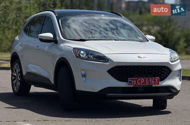 Внедорожник / Кроссовер Ford Escape 2020 в 