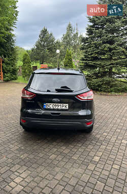 Позашляховик / Кросовер Ford Escape 2014 в 