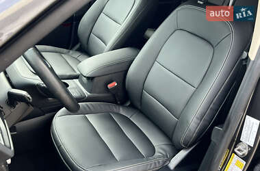 Внедорожник / Кроссовер Ford Escape 2020 в 