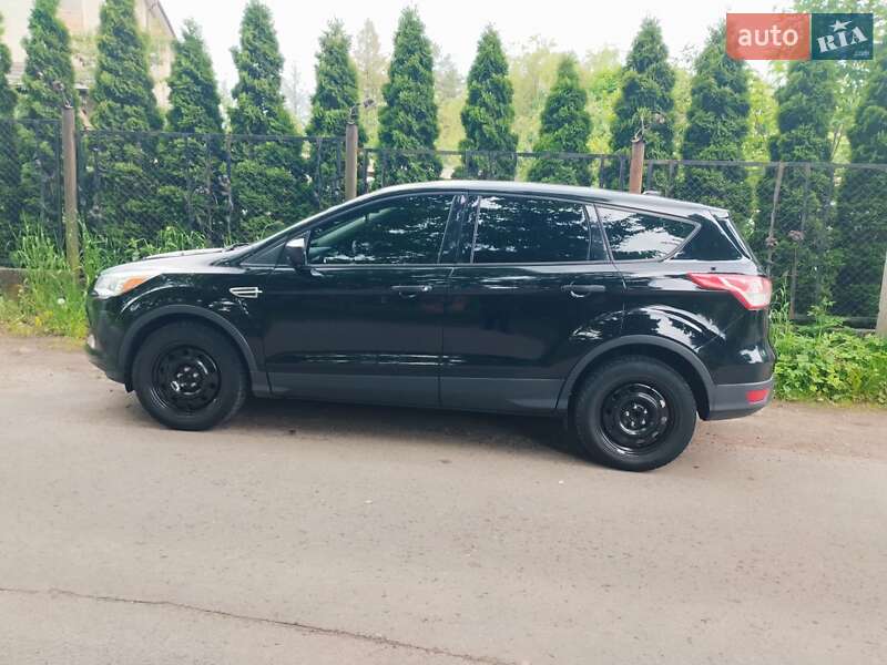 Внедорожник / Кроссовер Ford Escape 2015 в Ивано-Франковске