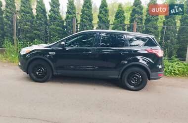 Внедорожник / Кроссовер Ford Escape 2015 в 