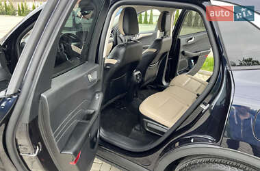 Внедорожник / Кроссовер Ford Escape 2021 в 