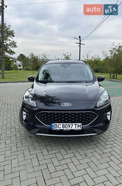 Внедорожник / Кроссовер Ford Escape 2021 в 