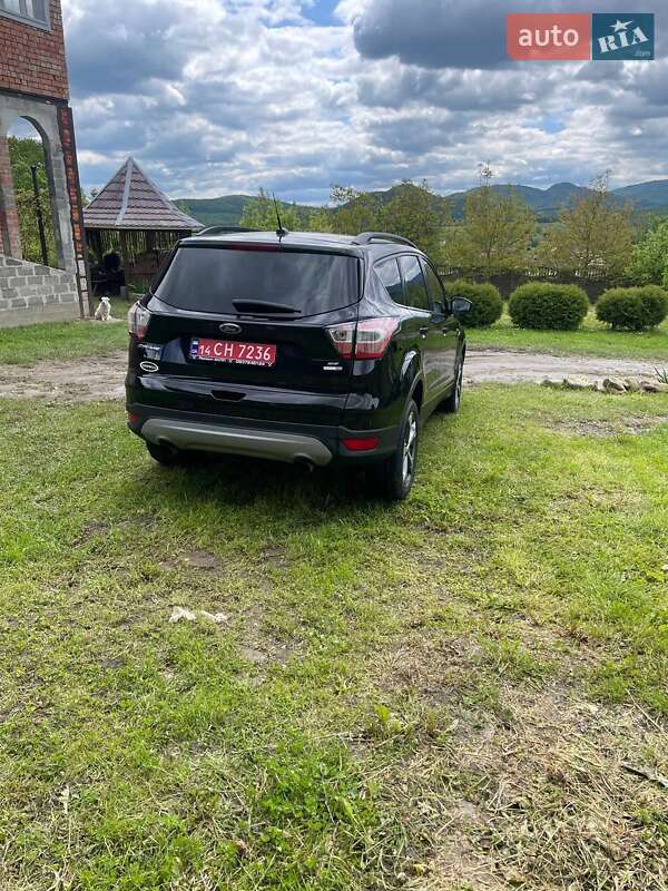 Внедорожник / Кроссовер Ford Escape 2017 в Коломые