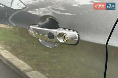 Внедорожник / Кроссовер Ford Escape 2013 в 