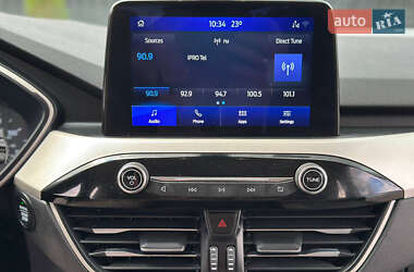Внедорожник / Кроссовер Ford Escape 2022 в 