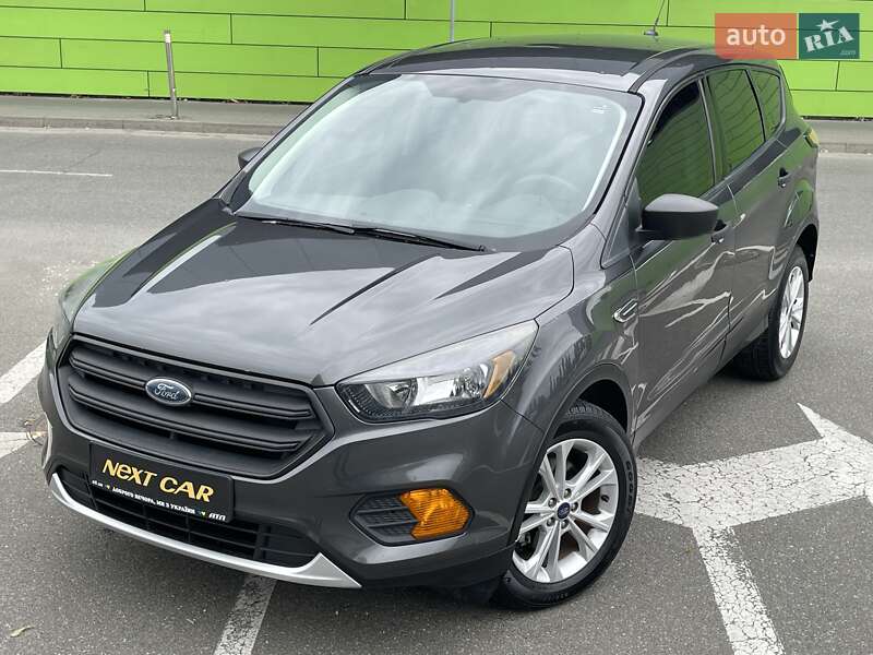Внедорожник / Кроссовер Ford Escape 2018 в Киеве
