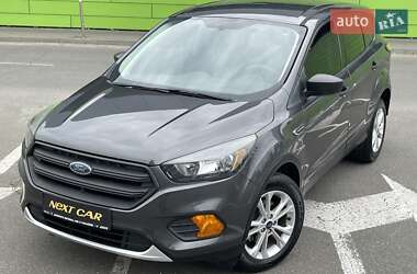Внедорожник / Кроссовер Ford Escape 2018 в 