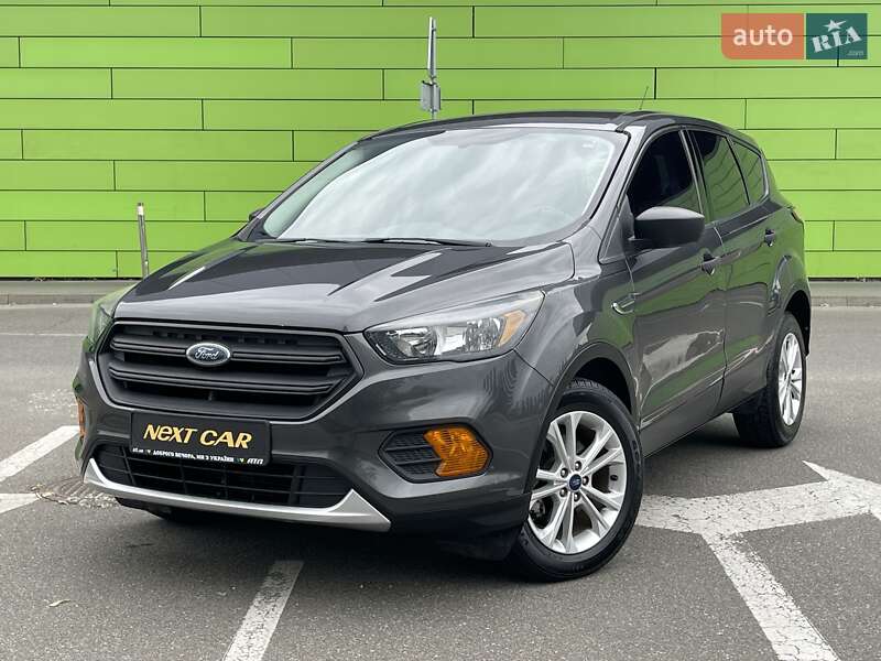 Внедорожник / Кроссовер Ford Escape 2018 в Киеве