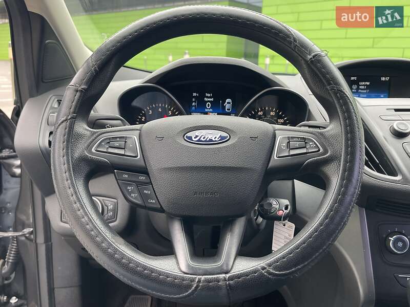 Внедорожник / Кроссовер Ford Escape 2018 в Киеве
