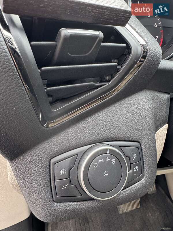 Позашляховик / Кросовер Ford Escape 2018 в Києві