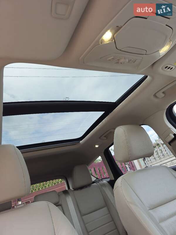 Позашляховик / Кросовер Ford Escape 2015 в Коростені