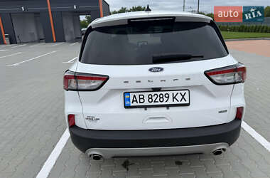 Внедорожник / Кроссовер Ford Escape 2021 в 