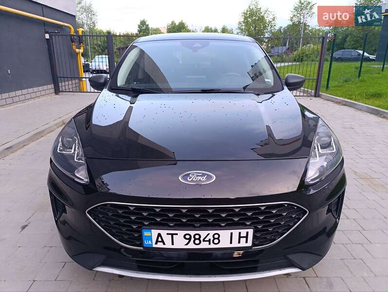 Внедорожник / Кроссовер Ford Escape 2022 в 