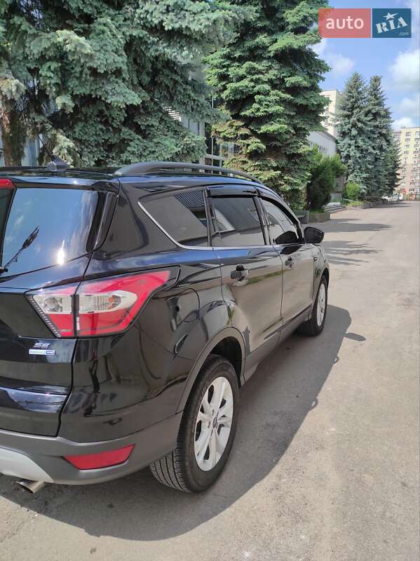 Внедорожник / Кроссовер Ford Escape 2018 в Виннице