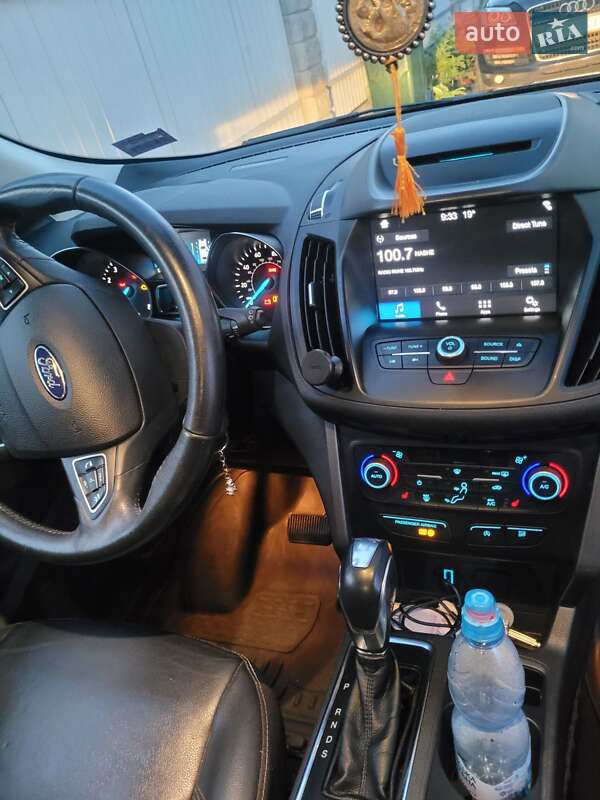 Внедорожник / Кроссовер Ford Escape 2018 в Ровно