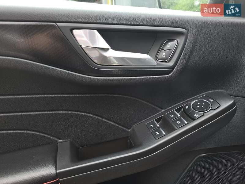 Позашляховик / Кросовер Ford Escape 2021 в Львові