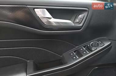 Внедорожник / Кроссовер Ford Escape 2021 в 